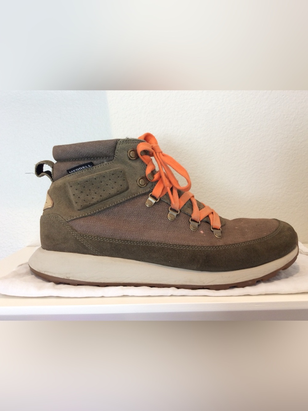 Merrell Men's Olive Green Hiking Boot with Orange Laces - 11.5